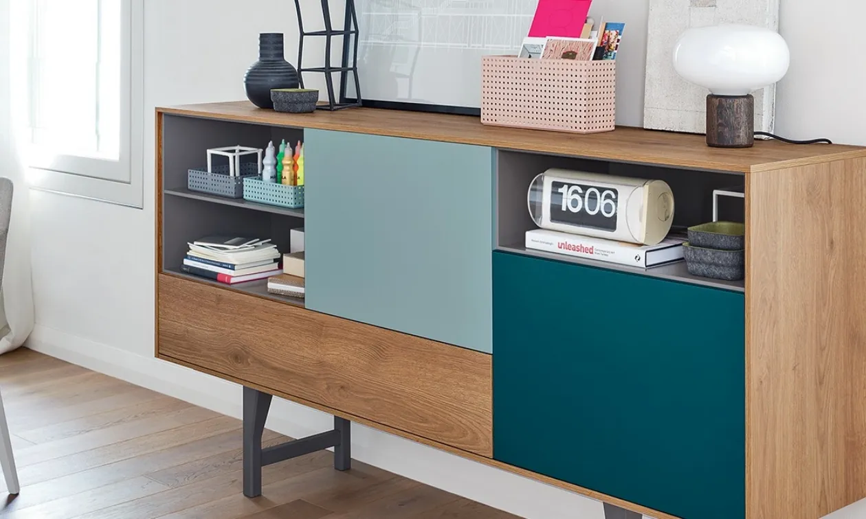 Madia in Rovere Cognac e Laccato Opaco
